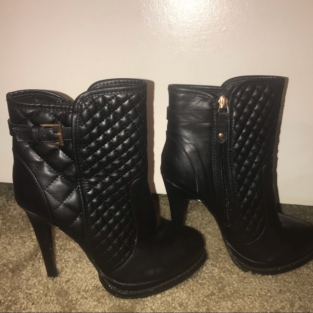 Liliana quilted booties